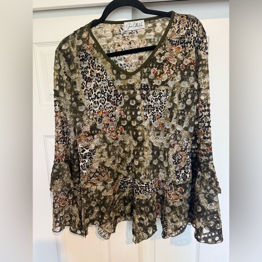 Joon Collection USA Olive and Beige Patterned Blouse, M/L